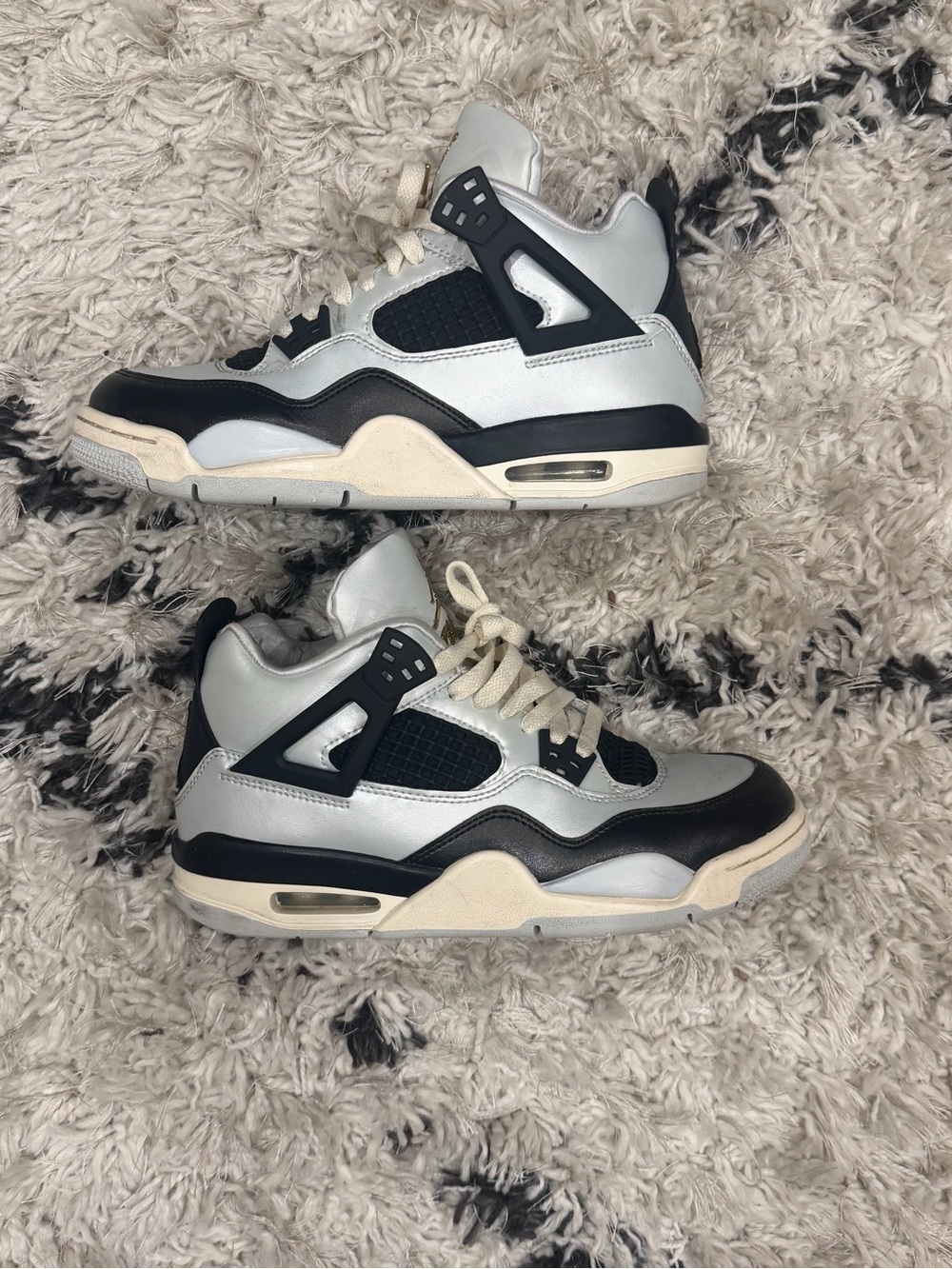 Jordan 4 Retro (GS) — Platinum Gold 5.5Y